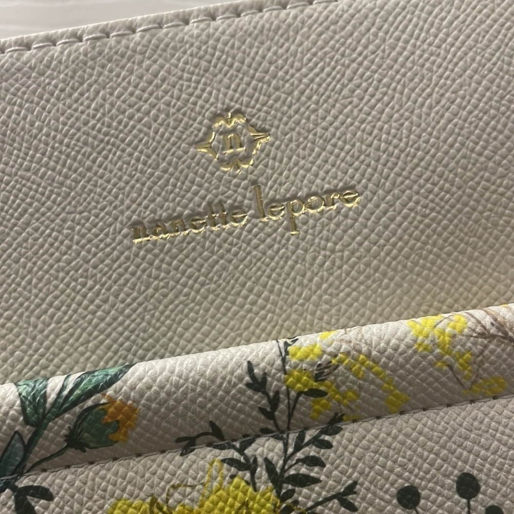 NANETTE LEPORE Bag Summer Botanical CottageCore Makena new vegan leather purse - Picture 8 of 16